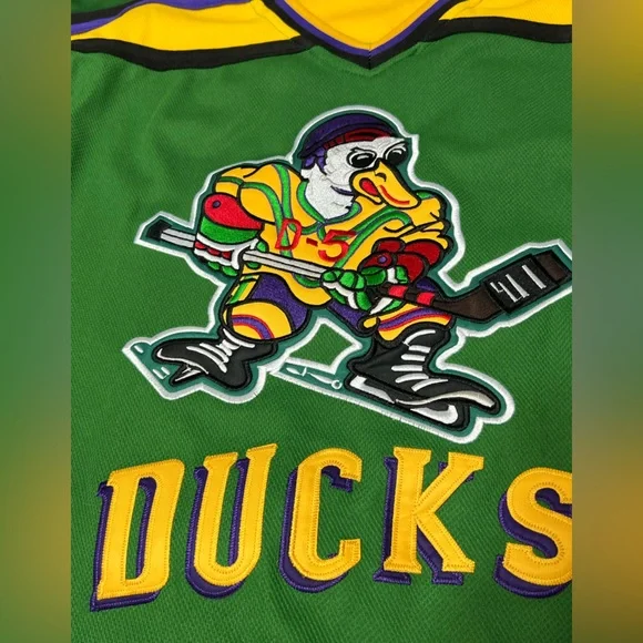 Authentic Charlie Conway Mighty Ducks Hockey Jersey XL Embroidered Fight Strap - Picture 4 of 10